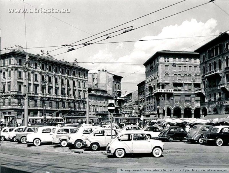 piazza goldoni 1955.jpg