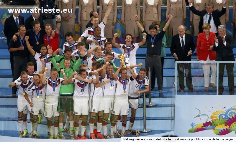 COPY. Mundial Brasil 2014. I vincitori tedeschi e autorità..jpg