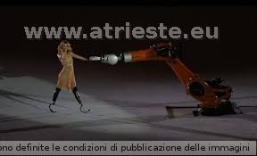 Danza con robot.jpg