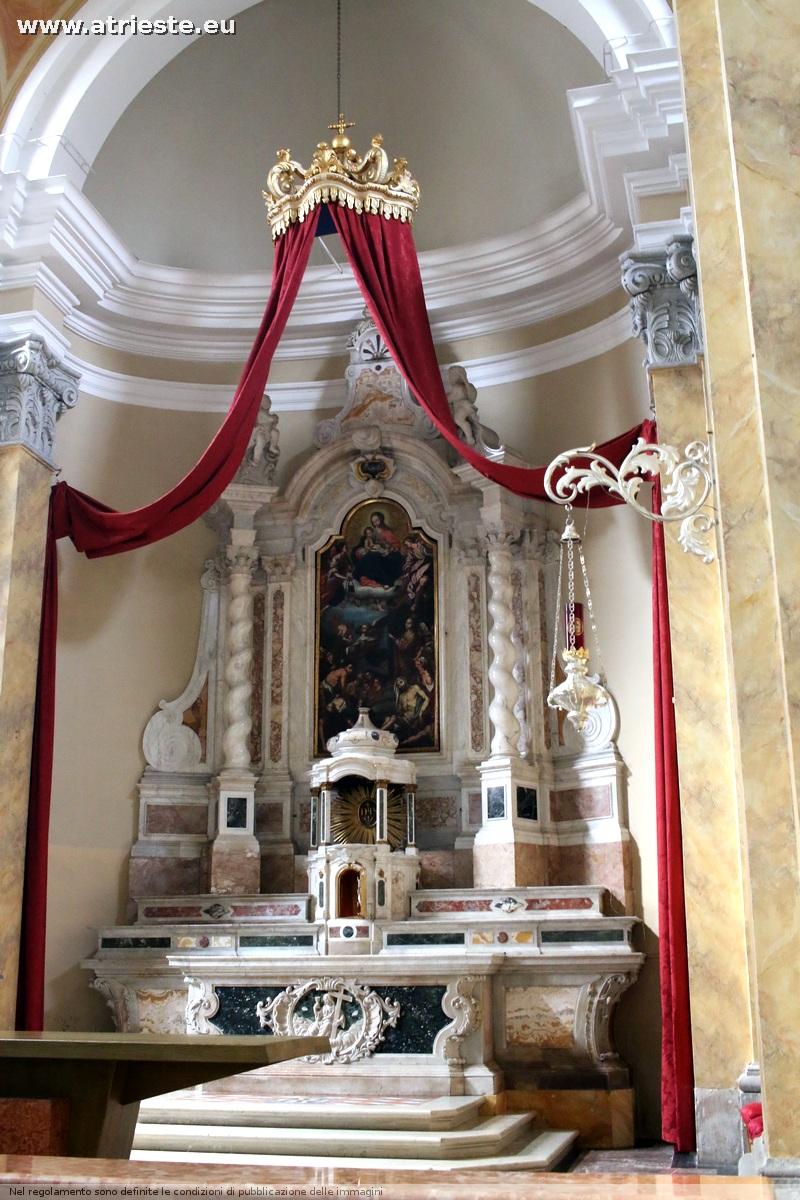 www.atrieste.eu_foto_a002_chiesaantoniovecchio_30marzo18settechiese89.jpg